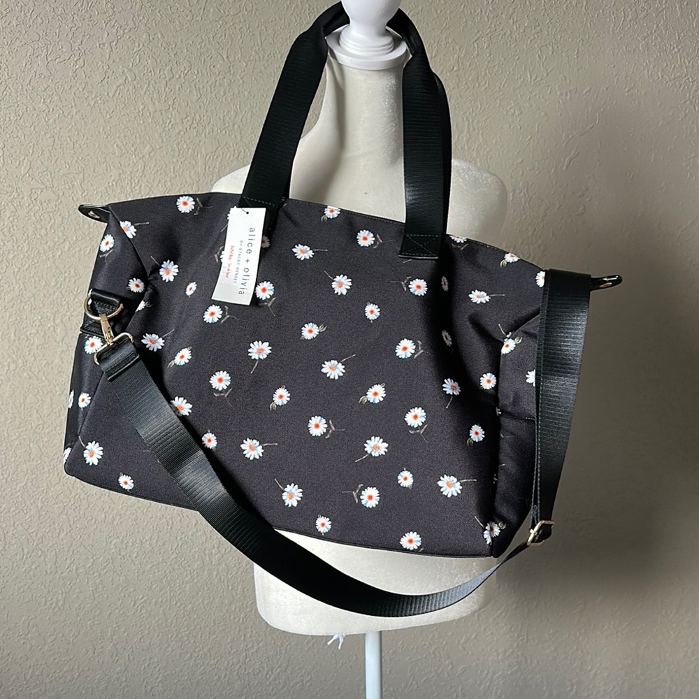 Alice + Olivia | Daisy Print Duffel Bag